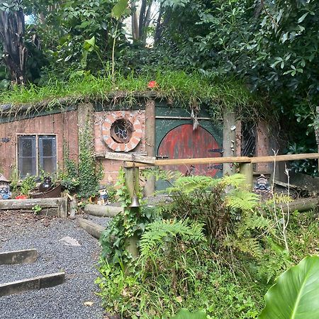 Uniqueness Hotel ตาอูรังกา ภายนอก รูปภาพ